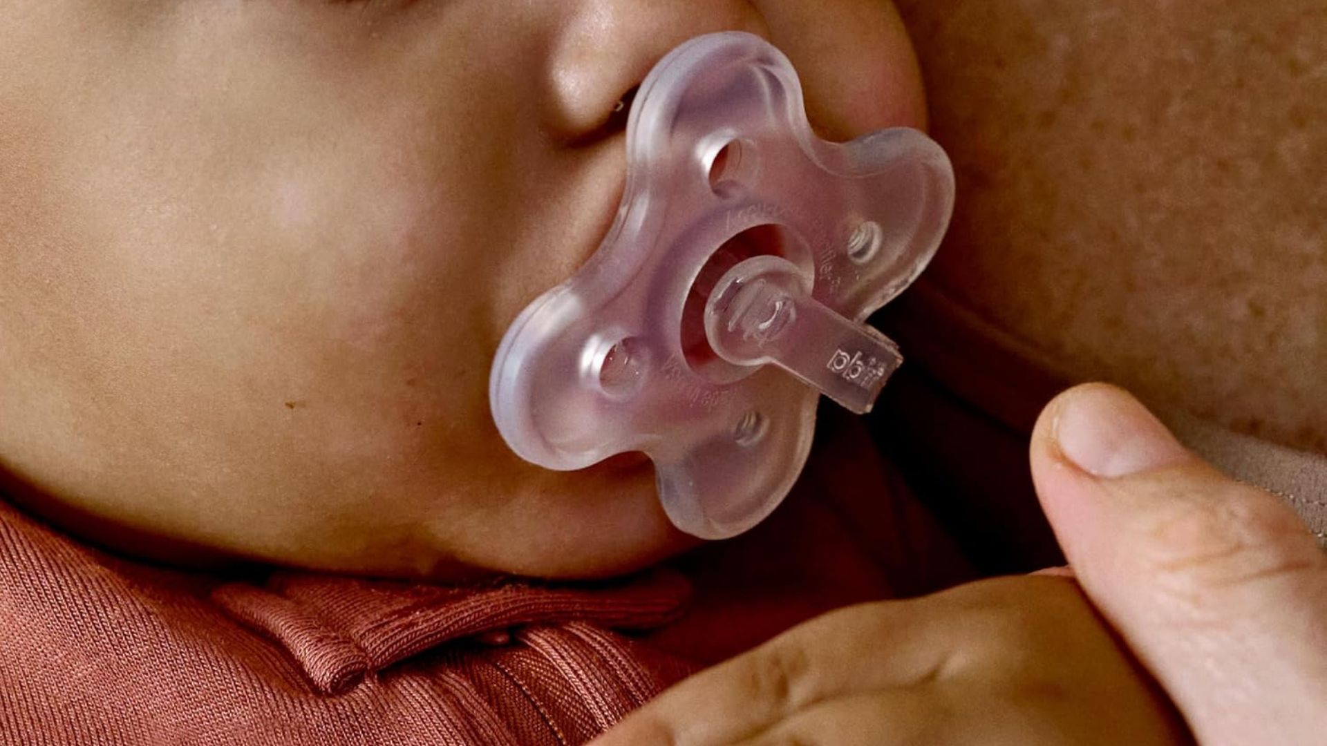 Frida Baby Medicine Pacifier Syringe Review – Stress-Free Medicine Time